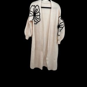 Ivory Cupshe Women's Sz M Long Sleeve Duster Cardigan with Black Floral Appliqué
